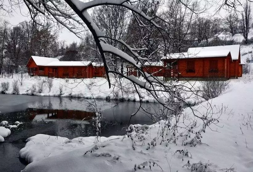 Hotelli Camping, Hôtel De Plein Air Les Cariamas