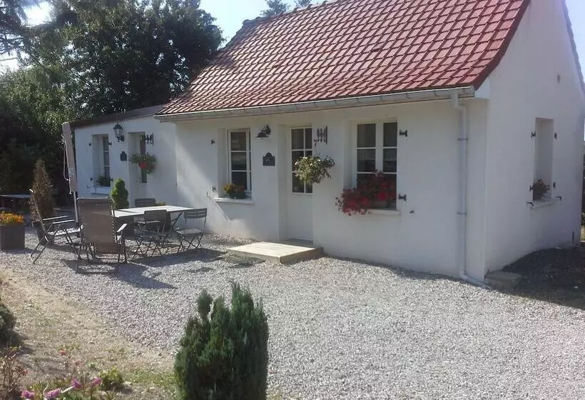 Hotelli Gite Hôtel Chambre D  Hôtes Et Roulottes Et Du Ternois