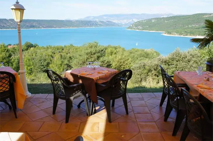 Hotelli Les Cavalets