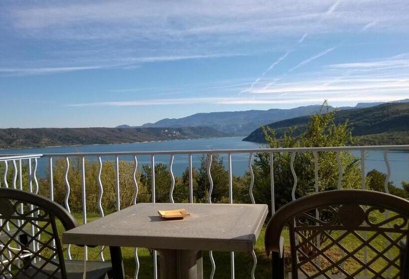 فندق Les Cavalets