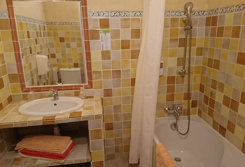 Hotelli Les Cavalets