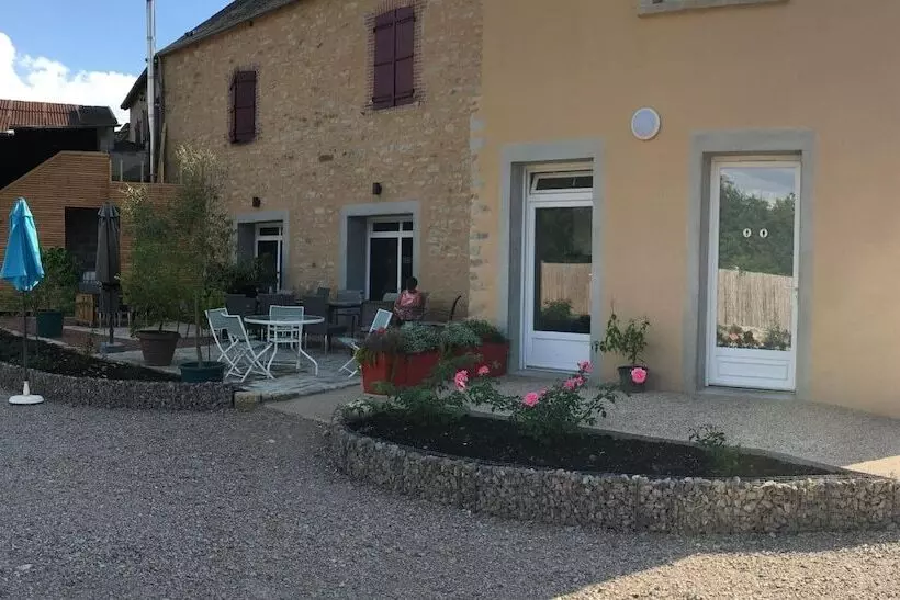 Majatalo Au Foudre Du Bazois