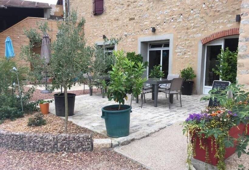 פנסיון Au Foudre Du Bazois