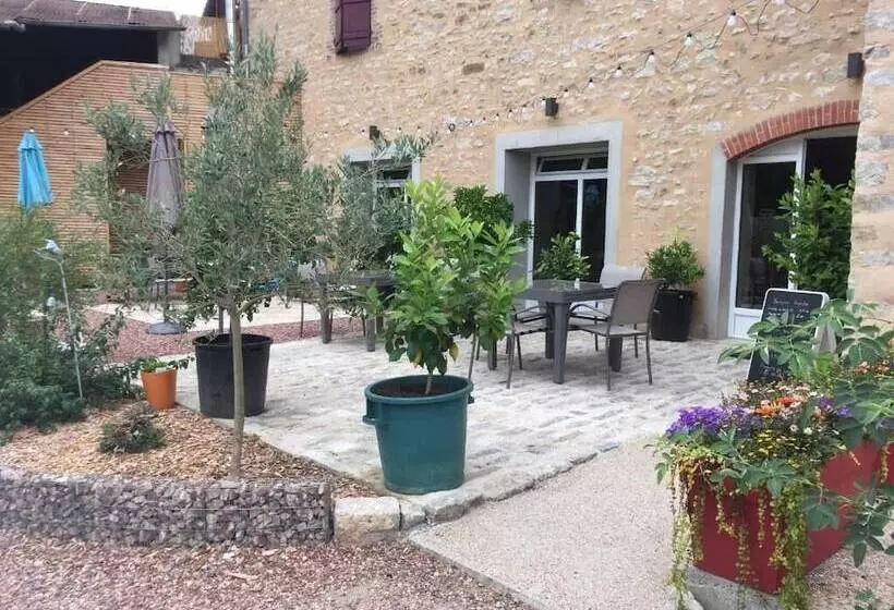 Majatalo Au Foudre Du Bazois