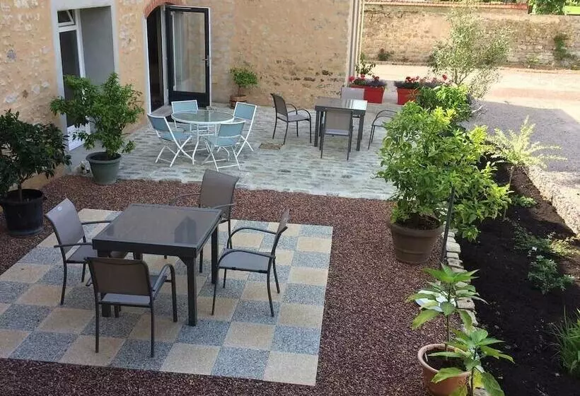 Majatalo Au Foudre Du Bazois