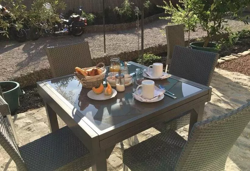 Majatalo Au Foudre Du Bazois