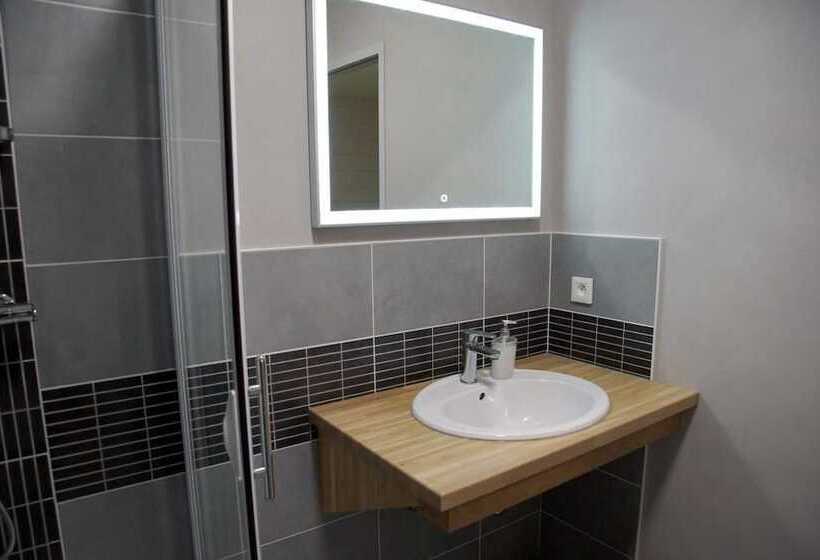 פנסיון Au Foudre Du Bazois