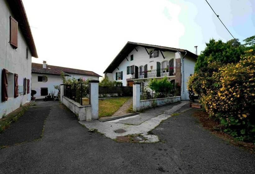 פנסיון Etxe Arrosa