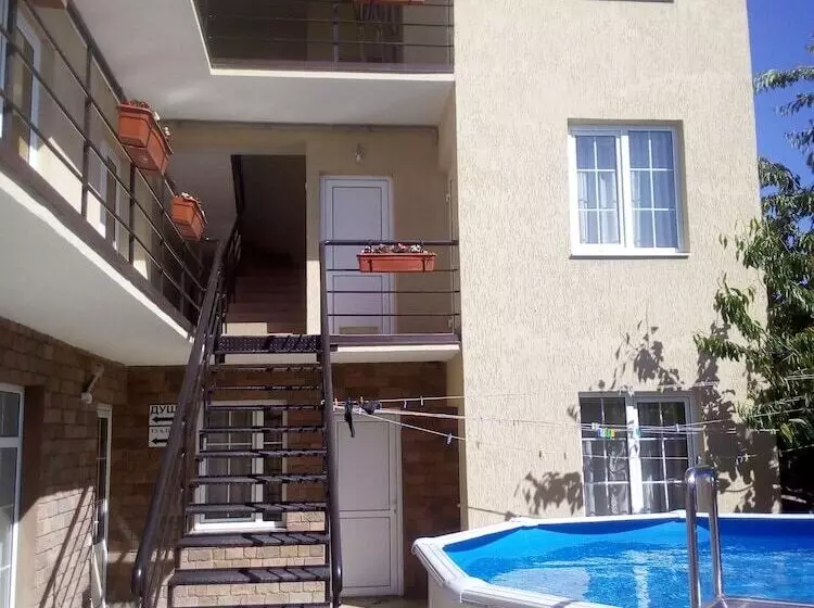 Majatalo Guest House Rendez Vous