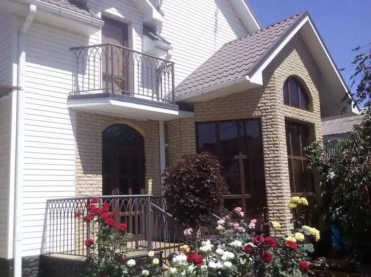 Majatalo Guest House Rendez Vous