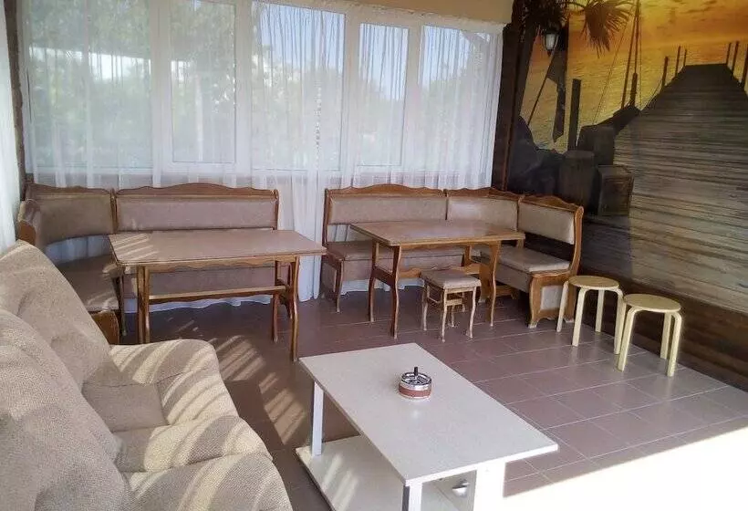 Majatalo Guest House Rendez Vous