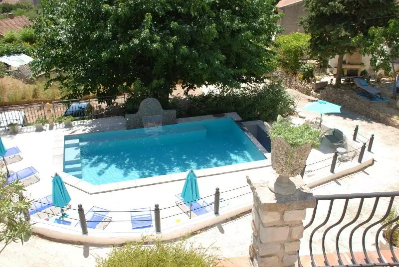 Majatalo La Rocca Veira