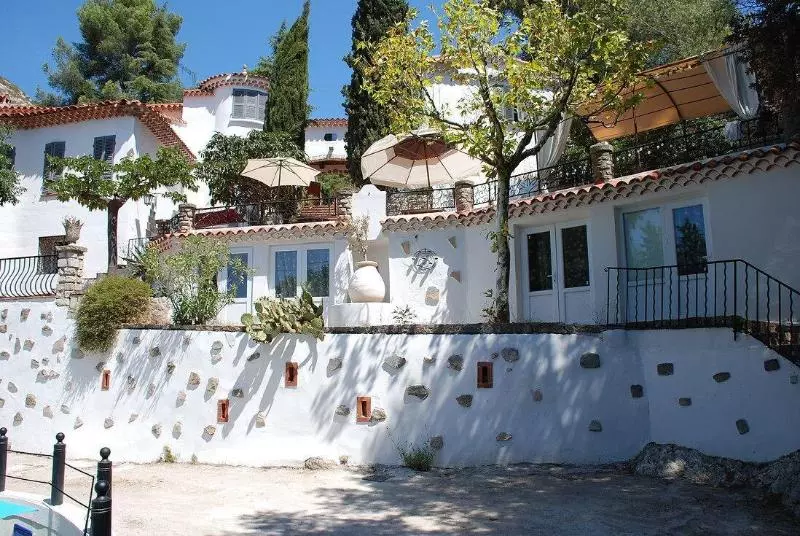 Majatalo La Rocca Veira