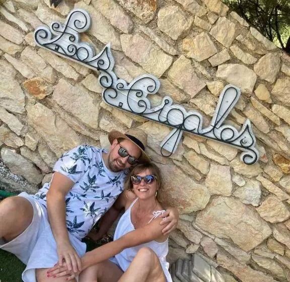 Majatalo Les Cigales