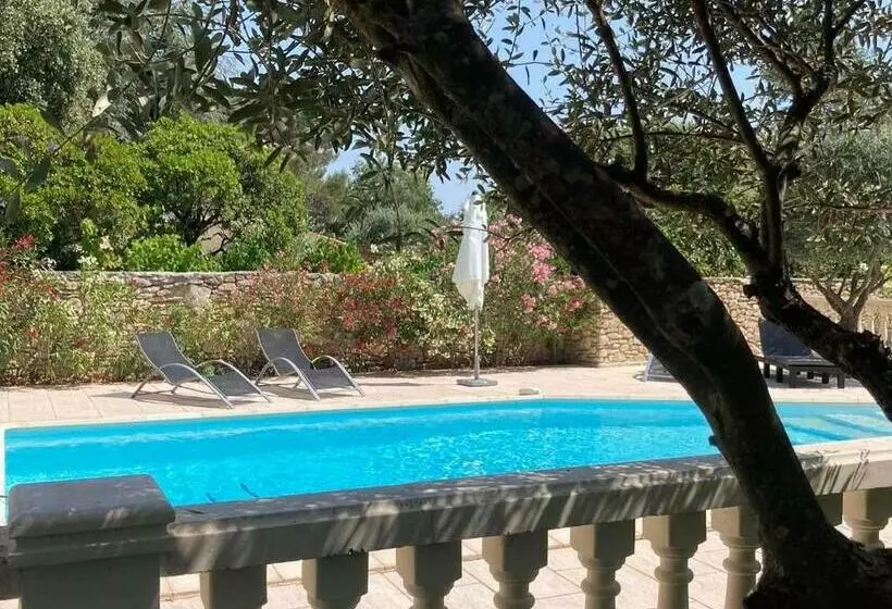 Majatalo Les Cigales