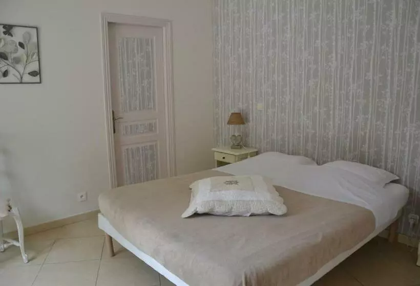 Majatalo Les Cigales