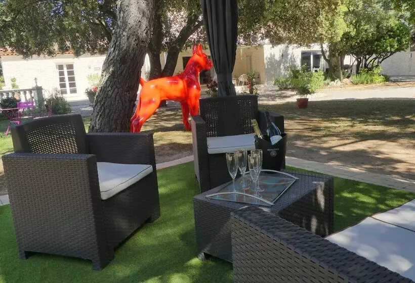 Majatalo Les Cigales