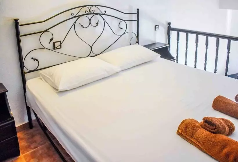 پانسیون Skiathos Holiday House