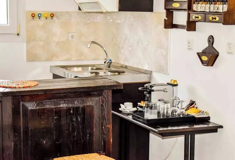 پانسیون Skiathos Holiday House