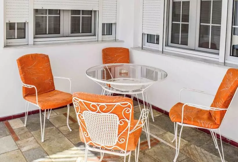 پانسیون Skiathos Holiday House