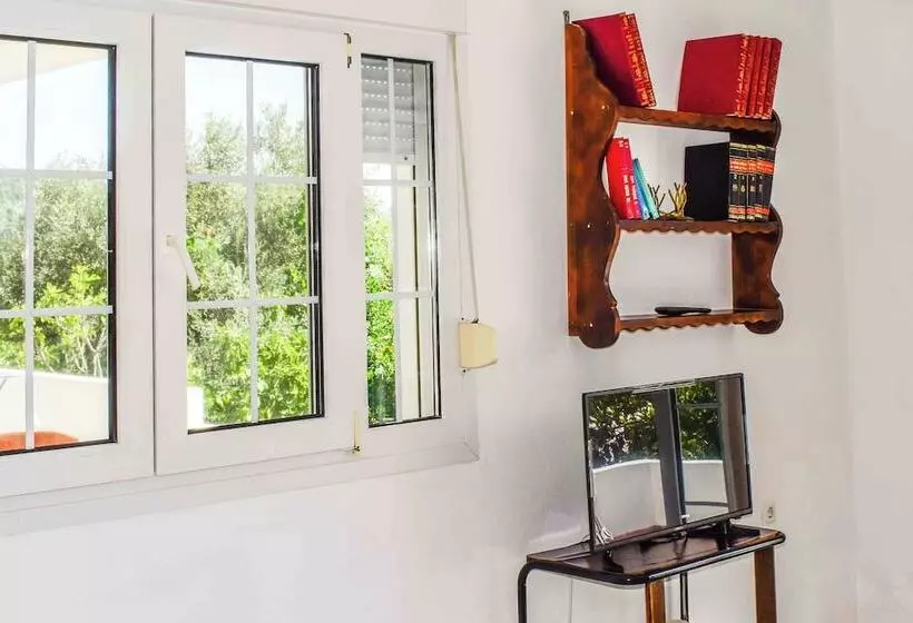 پانسیون Skiathos Holiday House