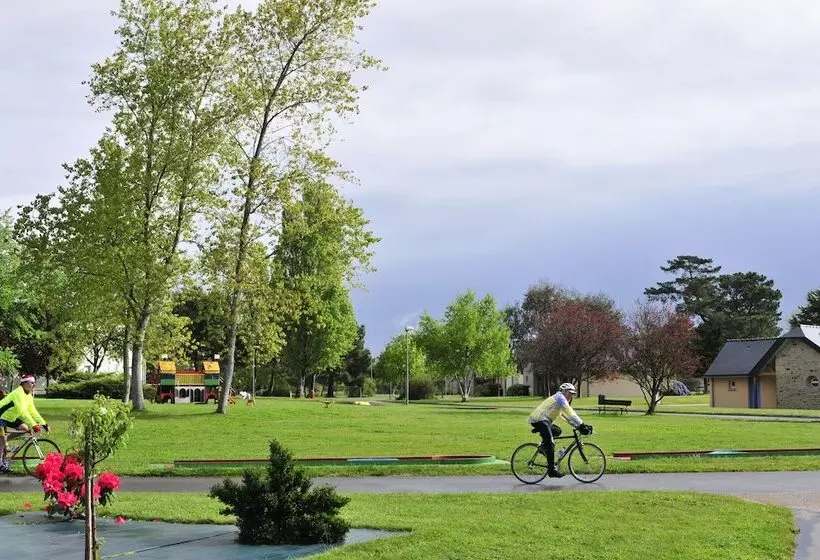 Lomakeskus Azureva Tregunc