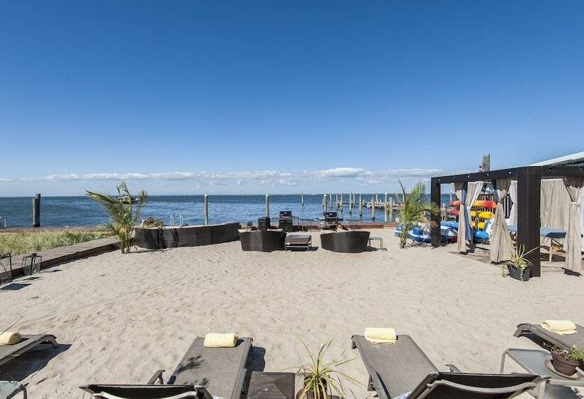 The Palms Hotel Fire Island