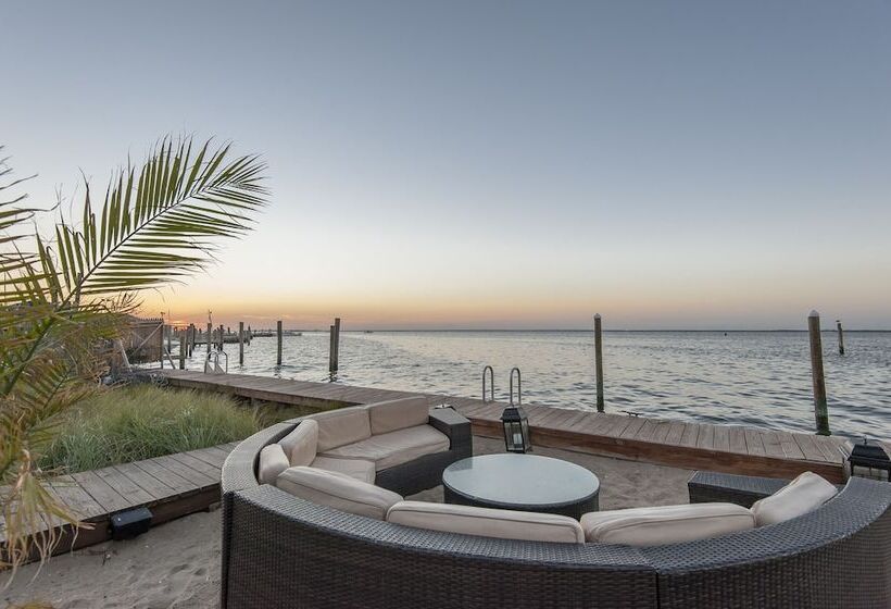 The Palms Hotel Fire Island