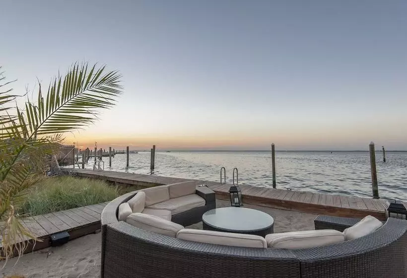 The Palms Hotel Fire Island