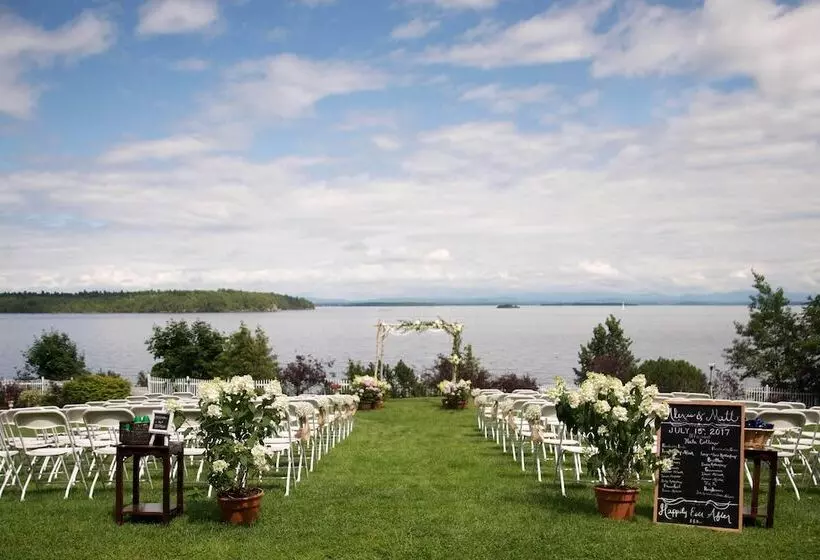 Valcour Inn & Boathouse