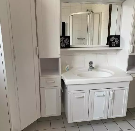 簡易ホテル Zur Linde