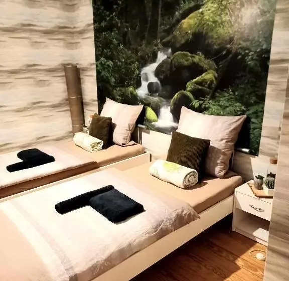 簡易ホテル Zur Linde