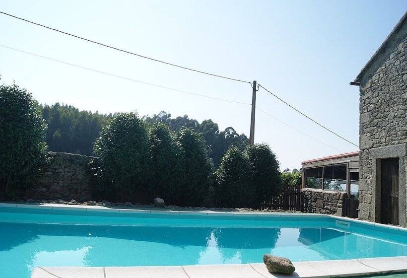 Отель Rural Casal Do Mouro