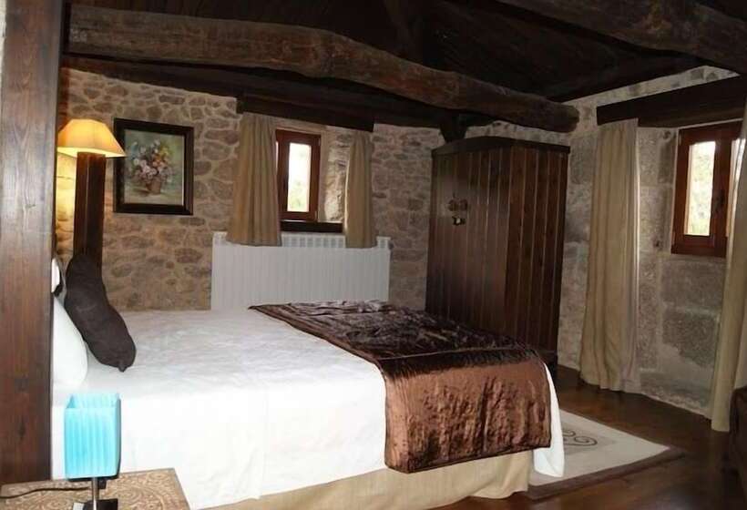 Отель Rural Casal Do Mouro