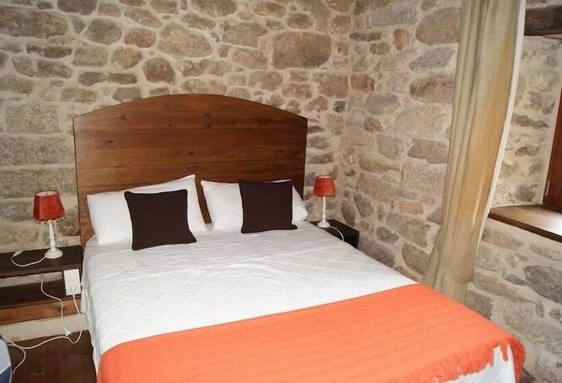 Отель Rural Casal Do Mouro