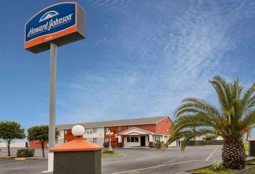 호텔 Howard Johnson By Wyndham Near Schlitterbahn