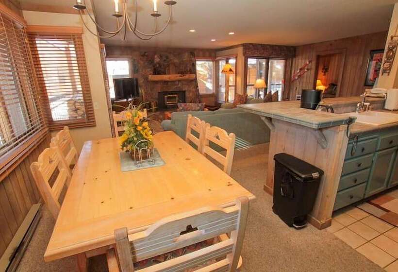 בית מלון כפרי Mountainback At Mammoth