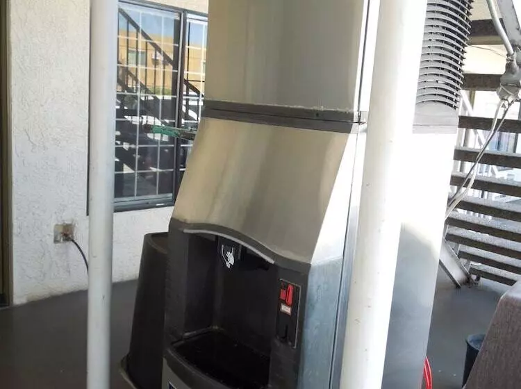 هتل National Inn Garden Grove