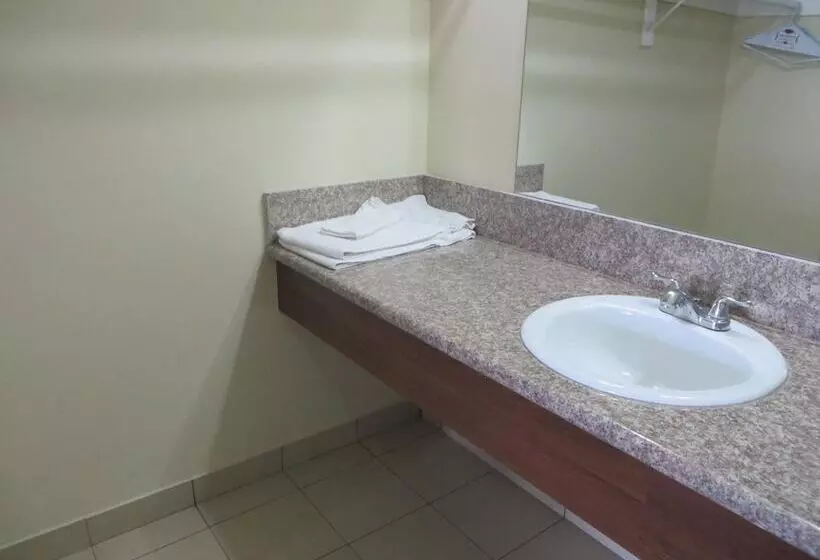 هتل National Inn Garden Grove