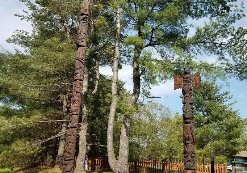 Отель Nootka Lodge