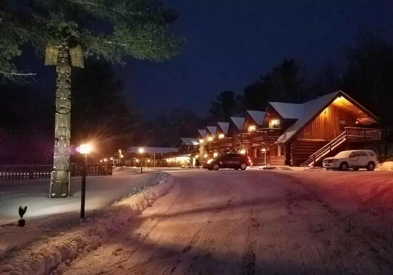 Отель Nootka Lodge