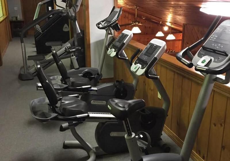 فندق Nootka Lodge