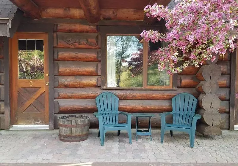 Отель Nootka Lodge