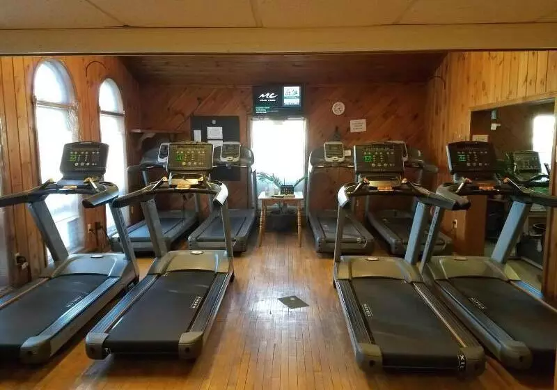 Отель Nootka Lodge