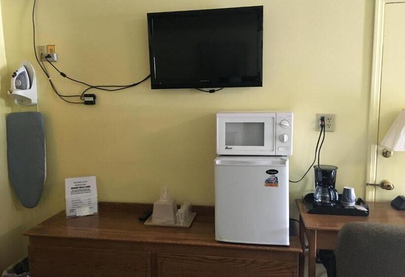 Отель Norwalk Inn