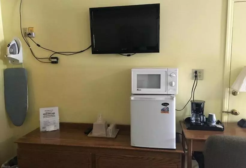 Отель Norwalk Inn