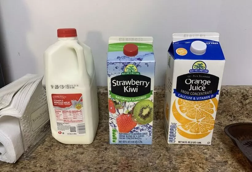 בית מלון כפרי Olde Amish Inn