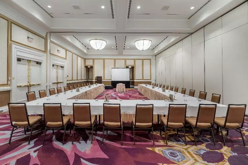 בית מלון כפרי Renaissance Dallas North