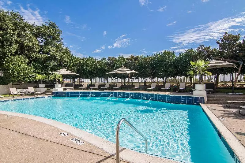 בית מלון כפרי Renaissance Dallas North