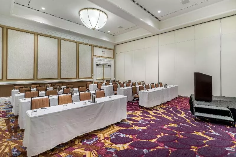 בית מלון כפרי Renaissance Dallas North